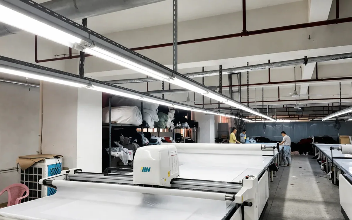 Automatic fabric spreading and cutting equipment in the KAOUYOU cutting room